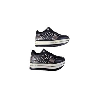 NWOB Guess SNEAKERS HAMPTYN size euro 39